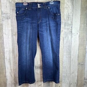 MARIANNE Size 16 Blue Denim Capri Jeans 5 Pockets Embroidered Back Pockets